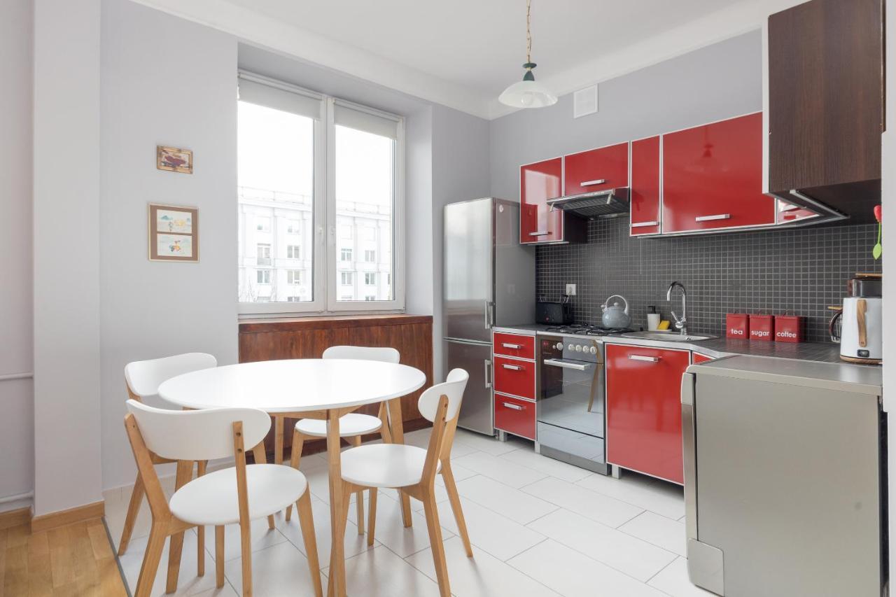 Metro Raclawicka Red Apartment Βαρσοβία Εξωτερικό φωτογραφία