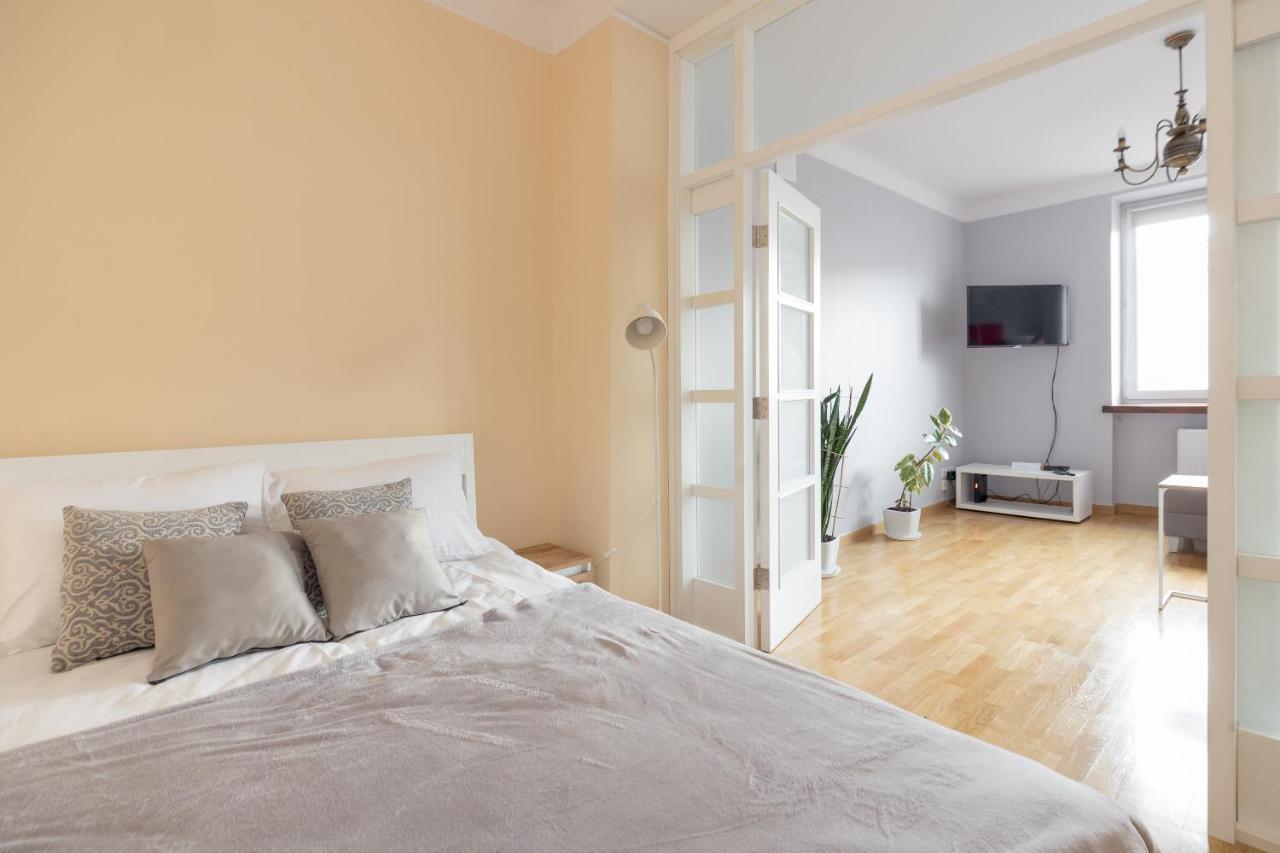 Metro Raclawicka Red Apartment Βαρσοβία Εξωτερικό φωτογραφία